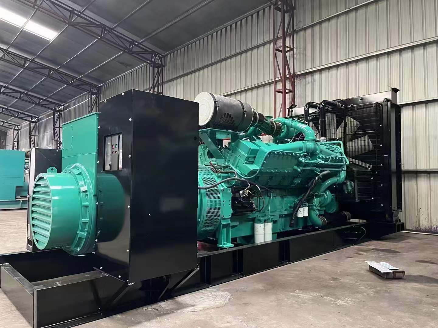 海西直辖如何降低 800kW 柴油发电机输出电流的波动？